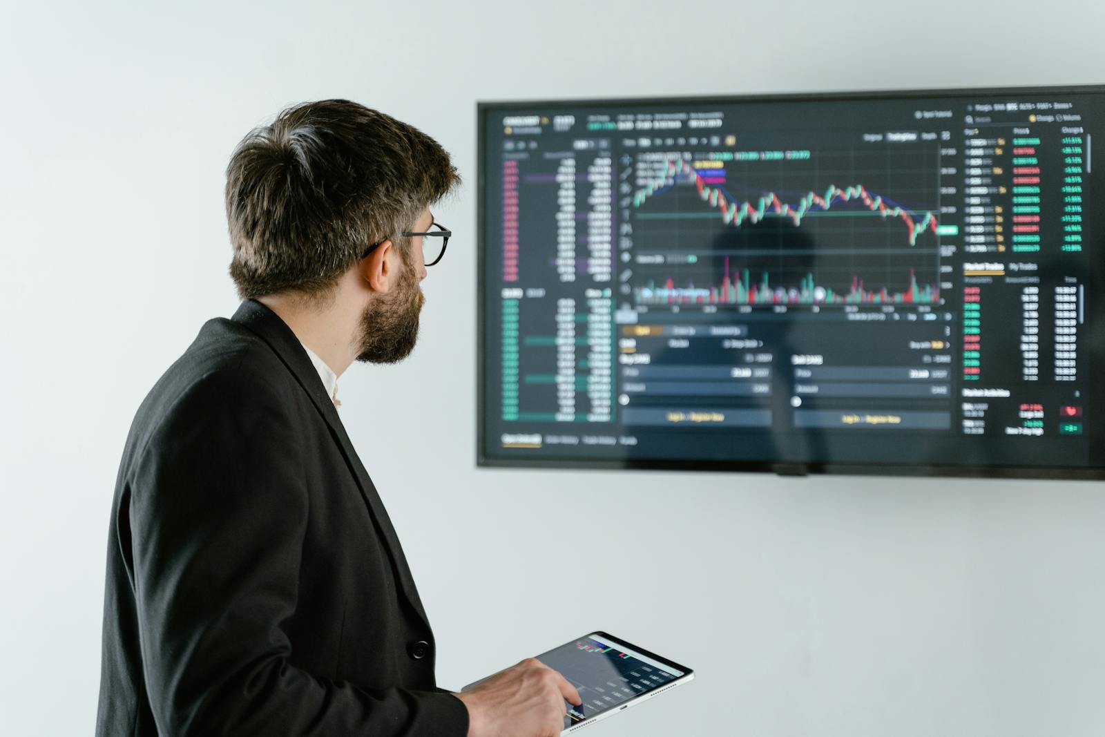 How to Choose the Right Crypto Tax Software in 2026?